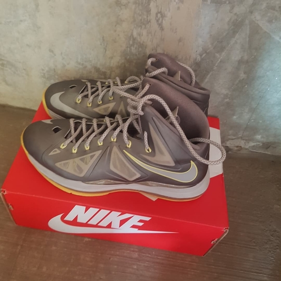 Lebron 10 canary - Picture 4 of 5